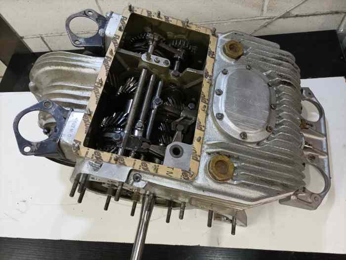 Boîte de vitesse Ferrari Dino 246 GT série M 2