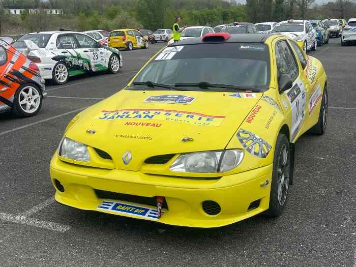 Megane type maxi f214