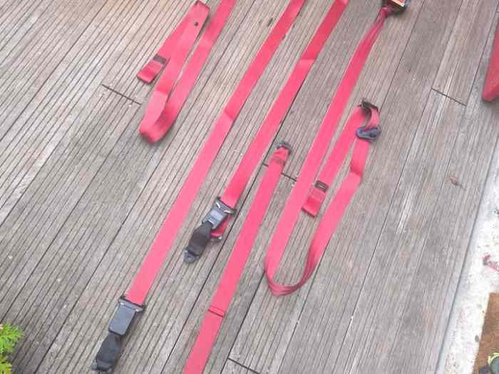 Jeu de 5 ceintures rouges Peugeot 106 ...