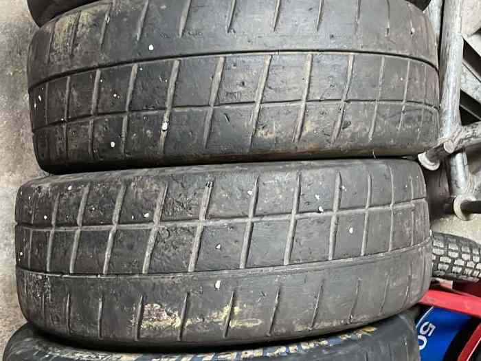 vends 4 pneus michelin s10 19/60/16