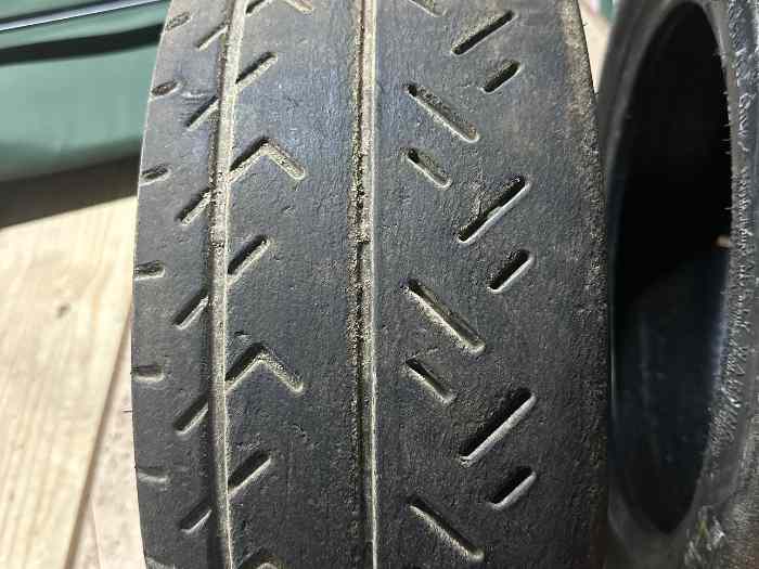Pneu 16 pouces 1