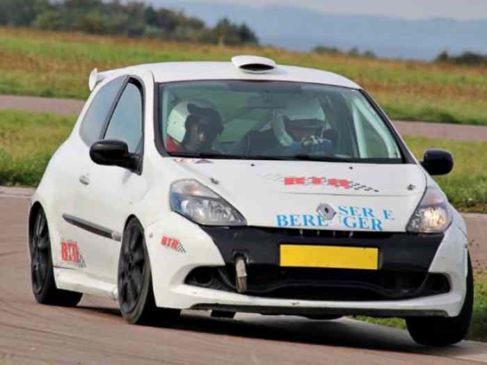 Clio 3 cup X85 + kit F2/14 rallye