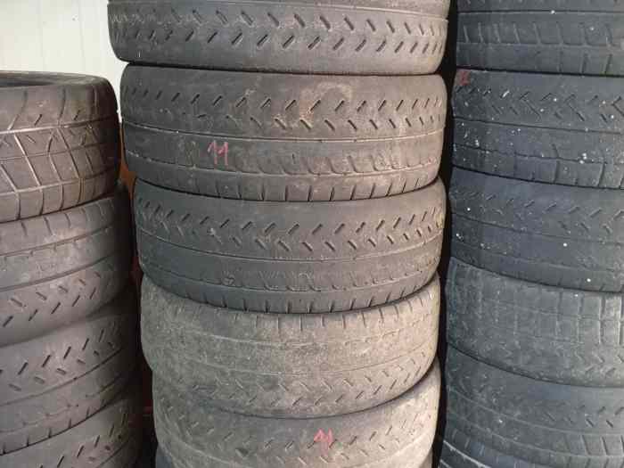 Lot 66 pneus Michelin 17 pouces 1