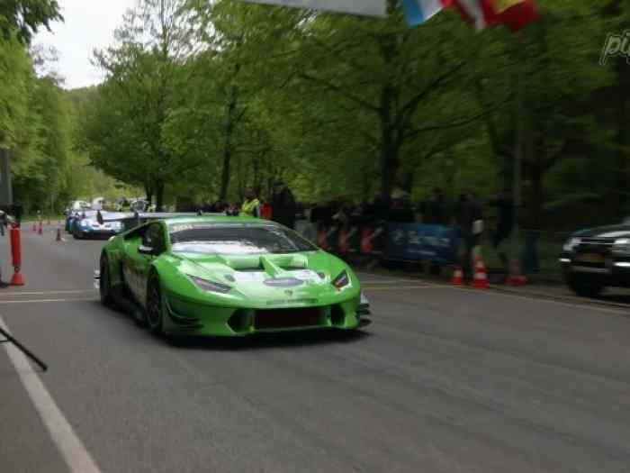 Verkaufe Lamborghini Huracan ST Bj.: 2016 1