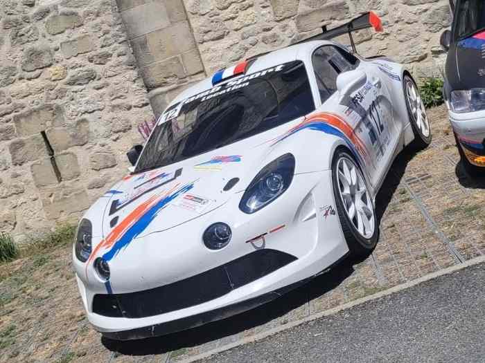 Location Alpine A110 RGT 1
