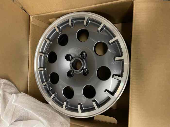 Jantes Lancia delta hf turbo neuve