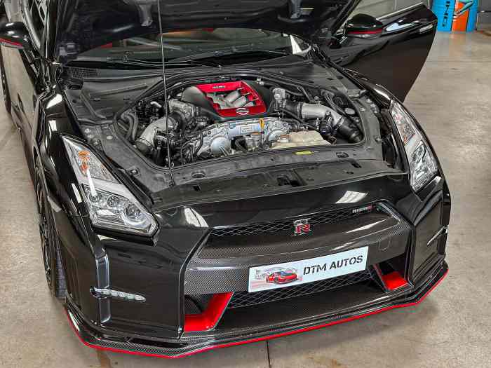 NISSAN GT-R NISMO 3.8L V6 600ch DCT-6 4