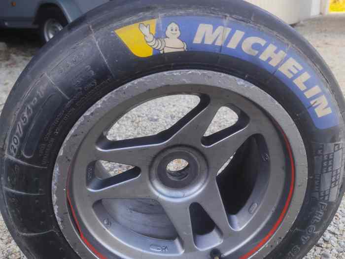 Pneu Michelin saison 2025 5 course