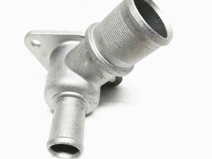 Pipe eau alu bloc moteur c2