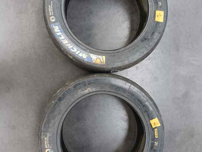 2 Michelin R21 en 19/58-15 avec 80% d’...