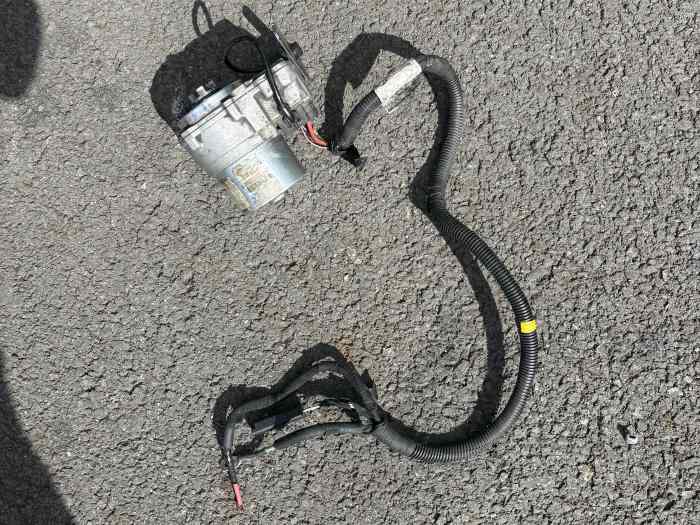 Pompe de direction 2