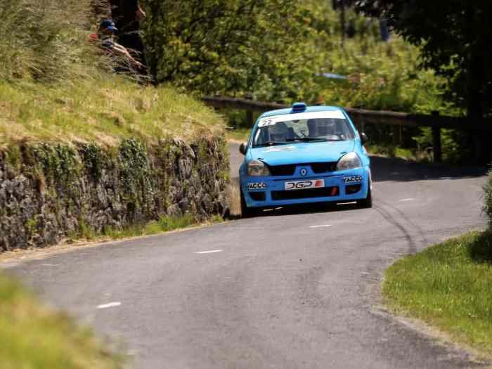 Clio 2 RS F2000 3
