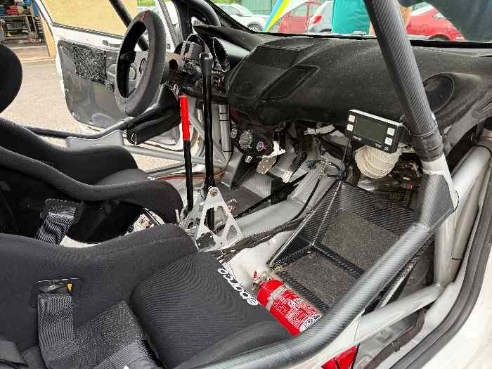 Fiesta R2J 2