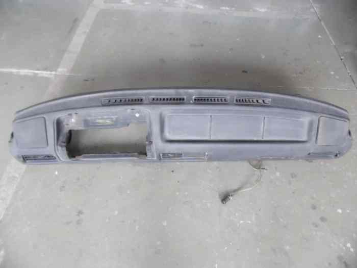 TABLEAU DE BORD AUDI COUPE GT 1