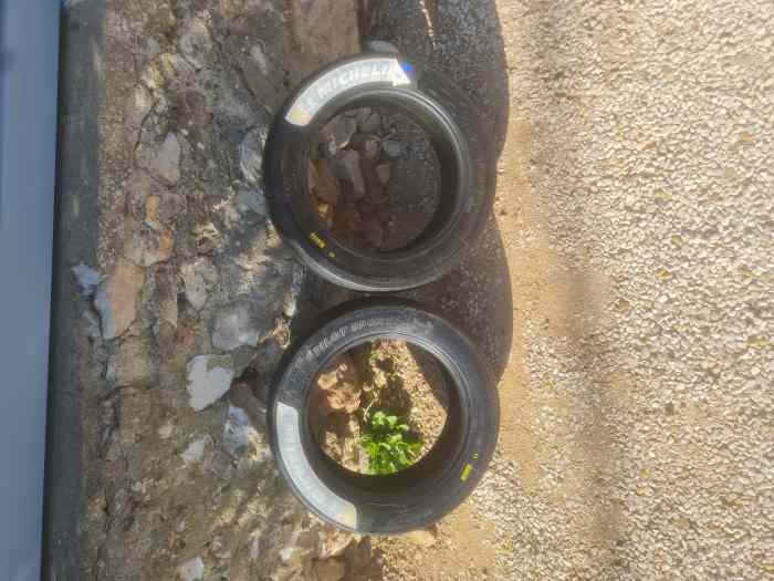 2 pneus neufs Michelin r11 19/58-15 0