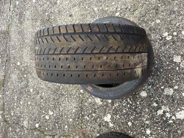 Pneu Pirelli D7 et D5b 0