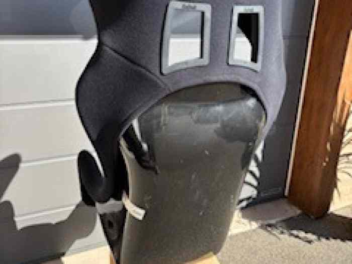 Baquet SABELT TAURUS Taille M 3