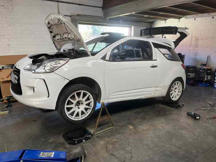 A vendre Citroën DS3 R3T 1