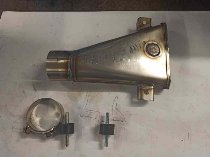 Sortie échappement latérale inox 1