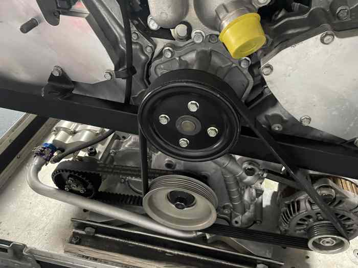 NISSAN V8 5 litres LMP3 complet avec Airbox et démarreur/embrayage et faisceau 2