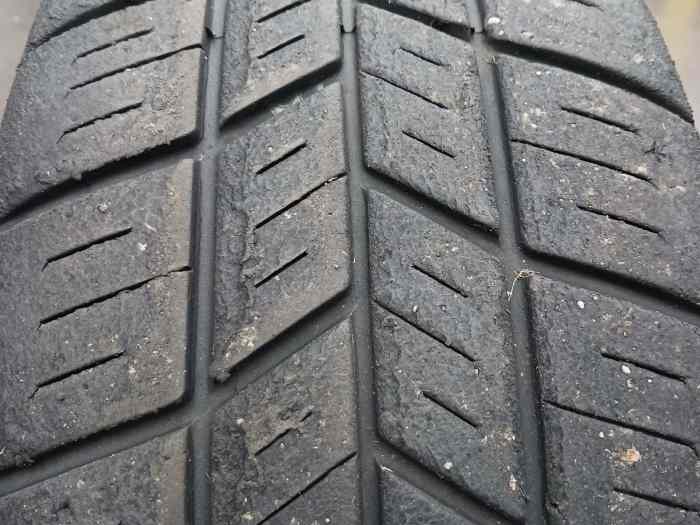 2 Hankook W51 en 19/58-15 avec 50% d’usure 3