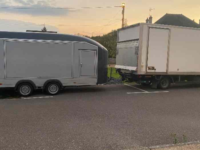 MAXITY 120 Cv, 3,5T, hayon 750Kg, attelage PTRA 7,0T, aménagement karting sport auto 0