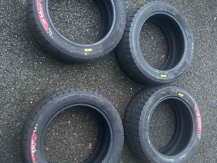 Pneus MRF Pluies ZWR 15 pouces 0