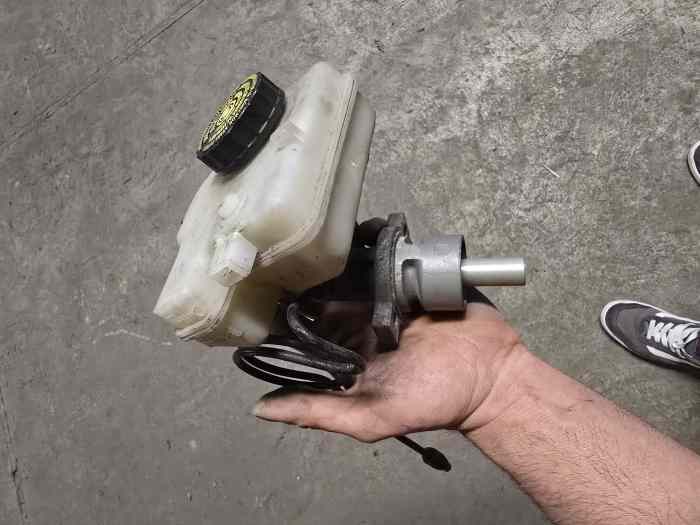 Maître cylindre Bosch saxo VTS 0