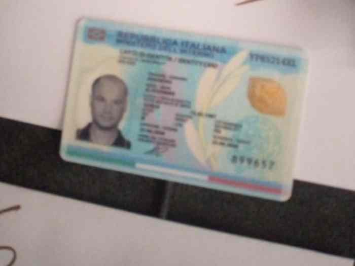 Koop een echt geregistreerd Amerikaans rijbewijs, BSN-certificaten (+4915219502430), rijbewijs, identiteitskaart, verblijfsvergunning en paspoort. Wij creëren echte document...