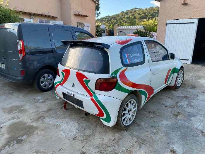 Yaris 1