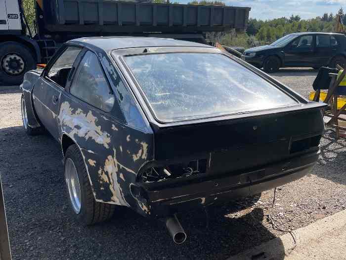 Opel Manta b 3