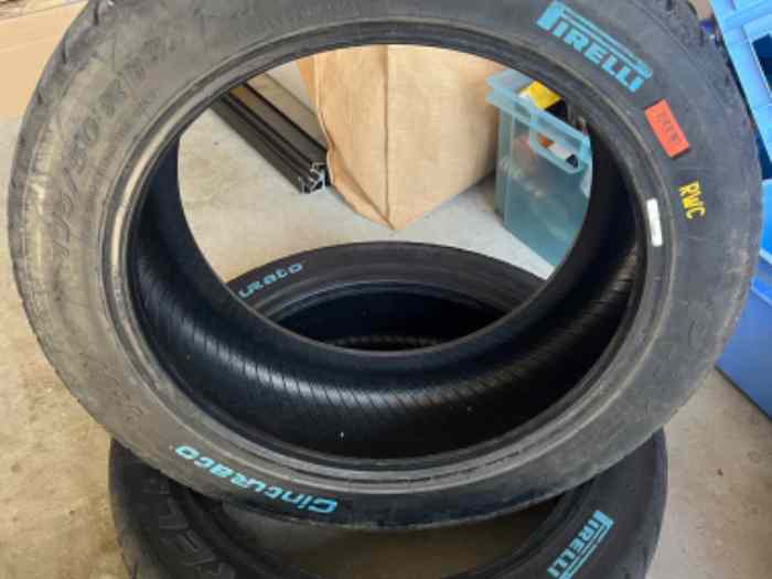 2 pneu pirelli RW 16 pouces