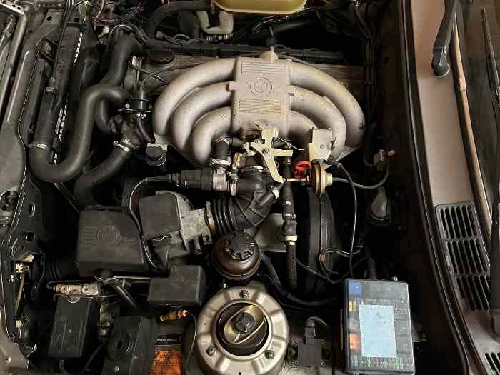 Vend bmw e30 325ix de 1988 (4roues motrices)213560 kms adaptés au rallye de régularité principalement 6 cylindres en ligne pour plus de renseignements merci de me contacter... 1