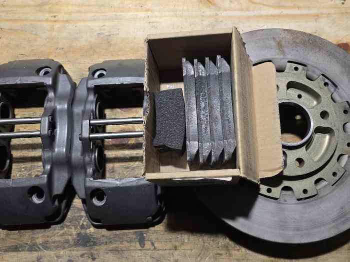 Vds étriers Alcon / bols 208r2 0