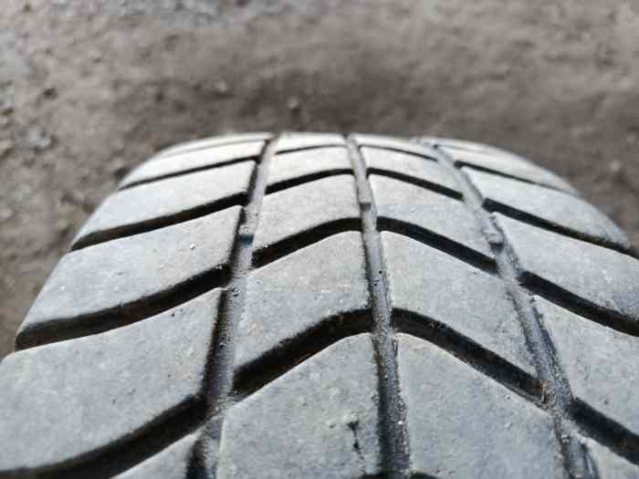 4 pneus Pirelli Pluie RW1 15 pouces 0