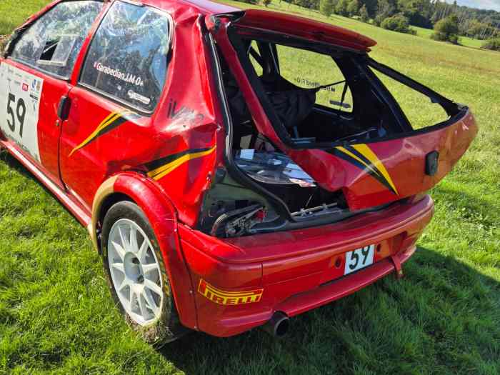 106 f213 accidenté 1