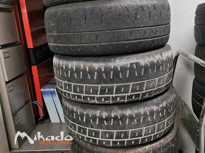 Pneus pirelli 16 pouces 195/50-16 3