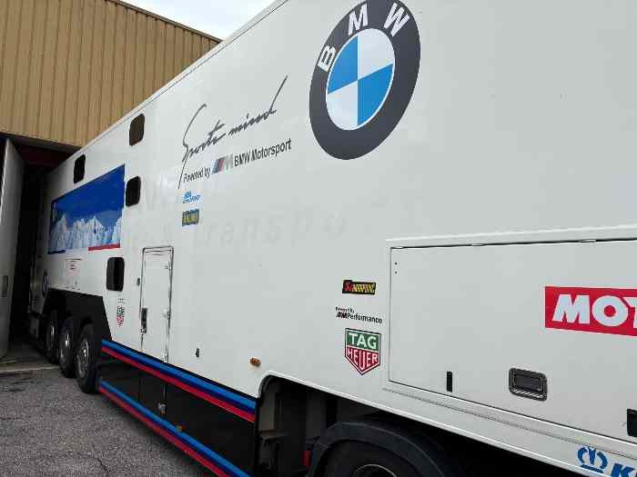 Semi Motorhome 1