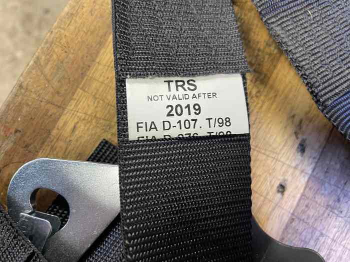 Harnais neuf Mais plus homologué 1