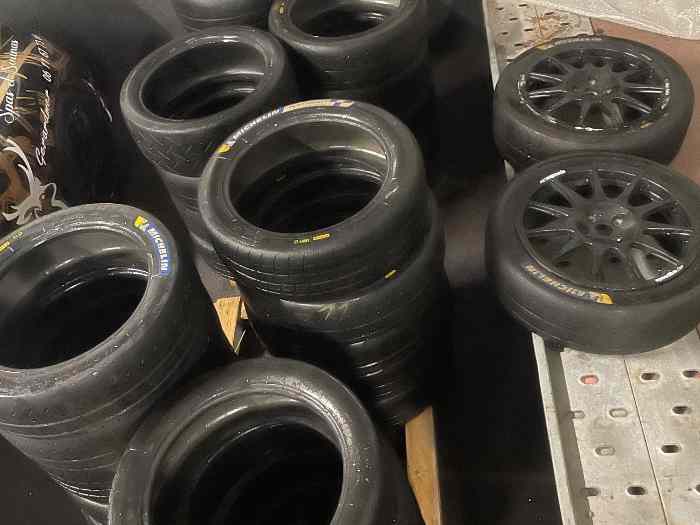 Gros lot de pneus Michelin