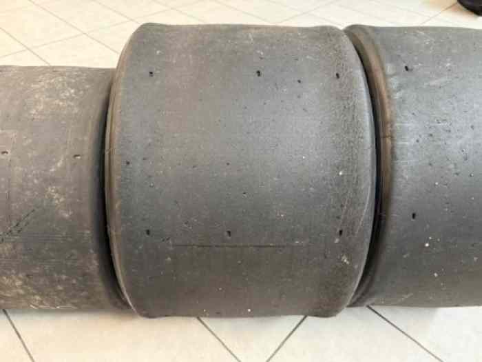 4 used Avon Tyres 2