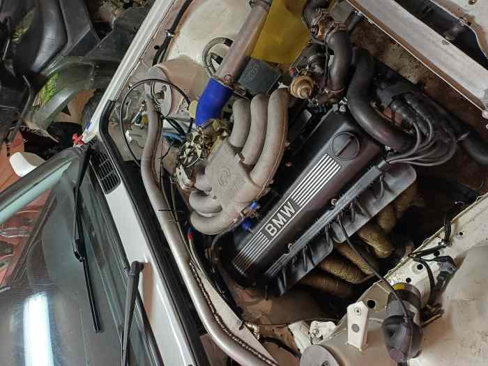 Bmw 325i maxi groupe A 3