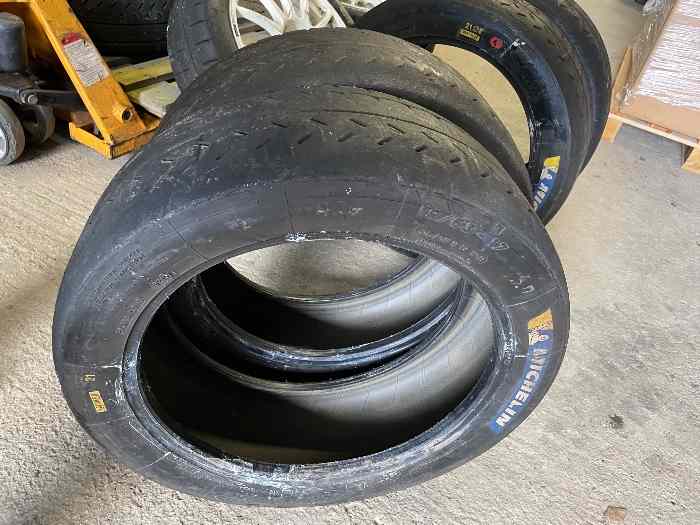 Pneus Michelin 17 + jantes 4