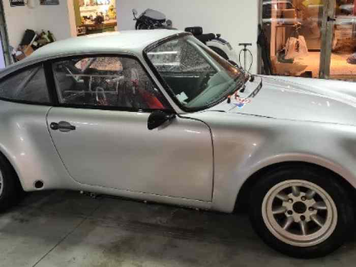 PORSCHE 911 look 3.0 RS