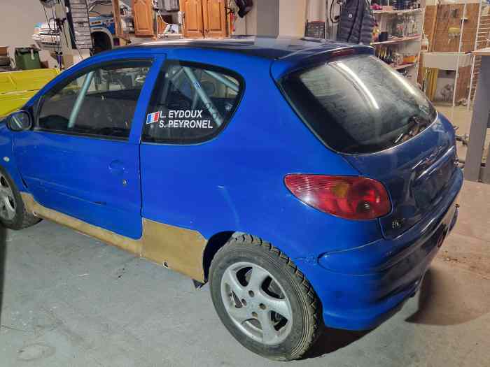 206 volant 1