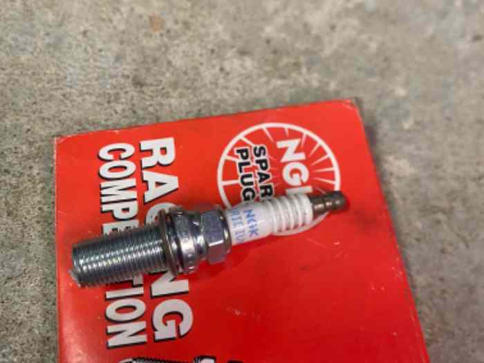 4 Bougies iridium NGK R7438-9