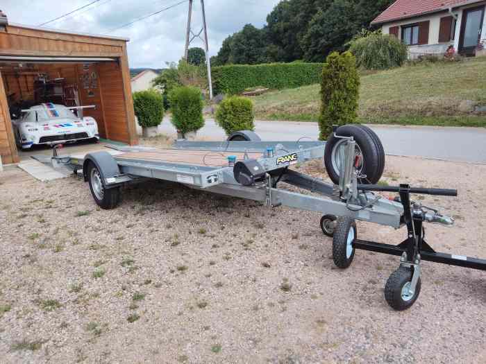 Vends remorque porte voiture TRIGANO année 18/10/2019 de P.T.A.C 1300 KG 0