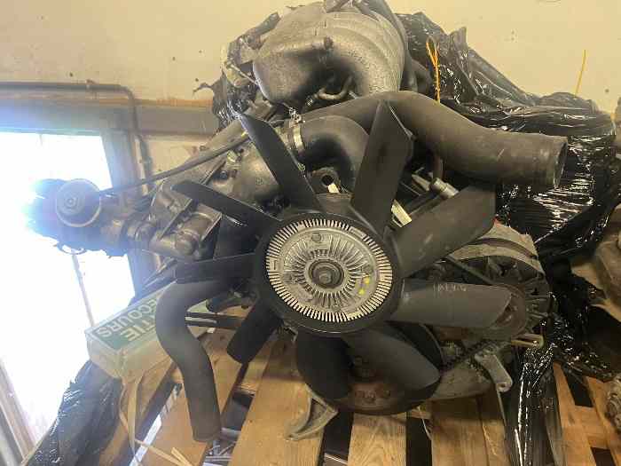 Moteur bmw 3.0 SI complet