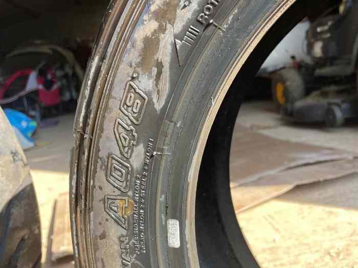 Pneus Yokohama Advan A048 R16 2