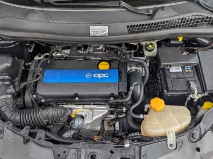 Opel corsa OPC 2